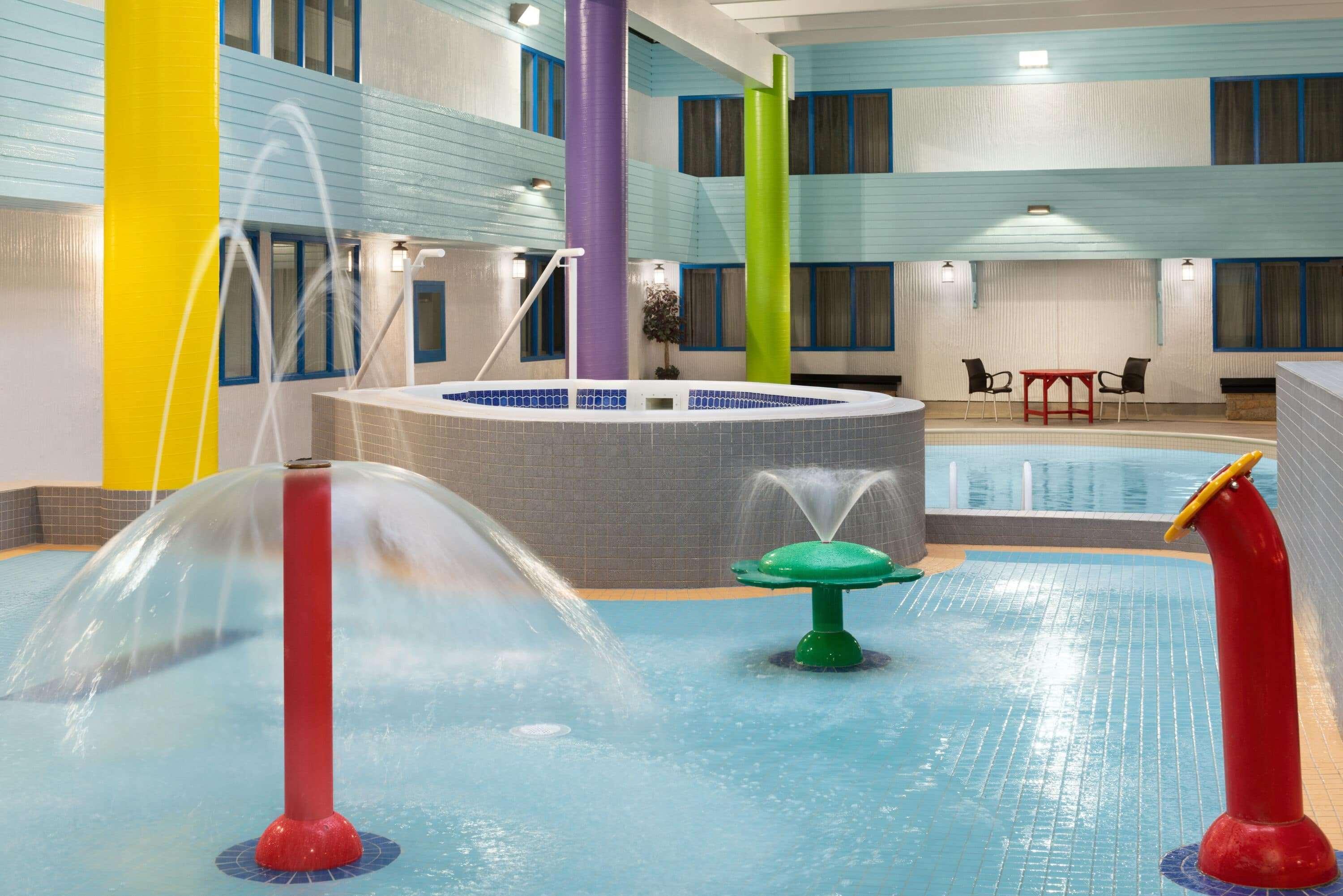 Travelodge Hotel By Wyndham Saskatoon Kültér fotó