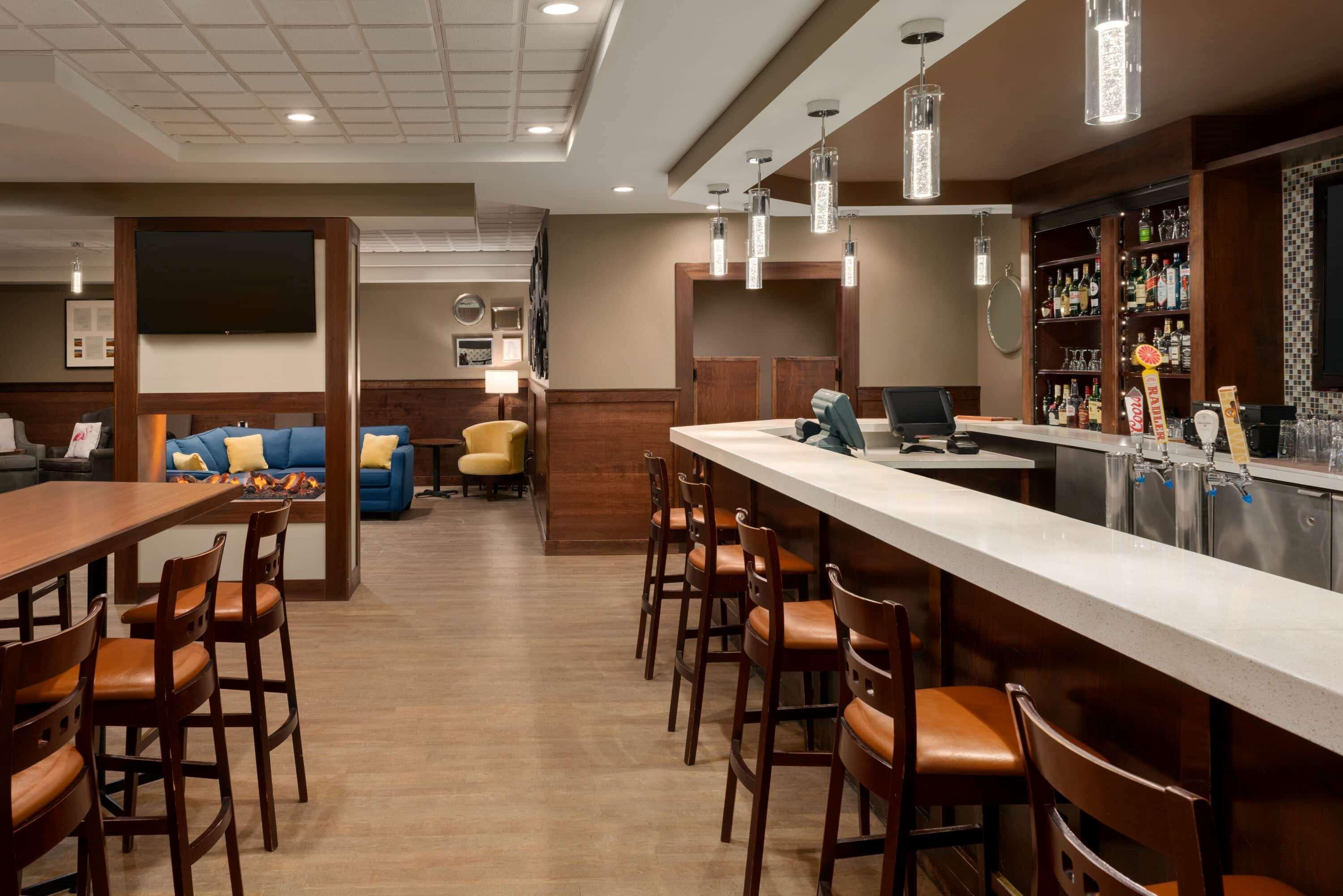 Travelodge Hotel By Wyndham Saskatoon Kültér fotó