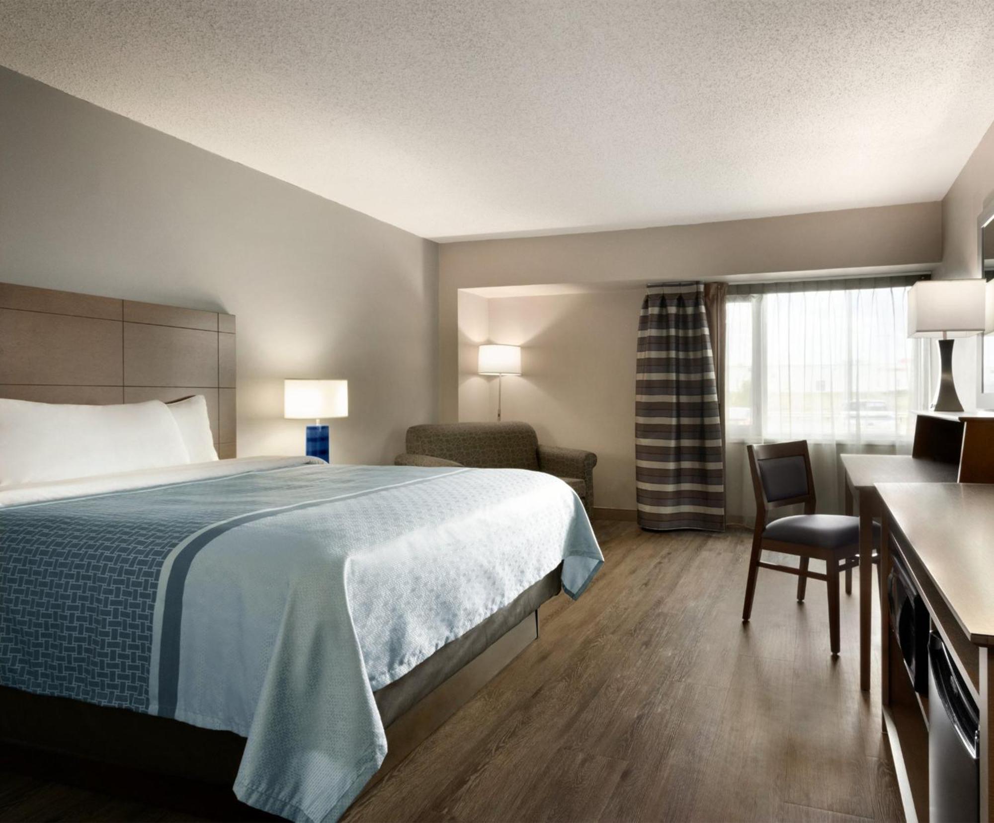 Travelodge Hotel By Wyndham Saskatoon Kültér fotó